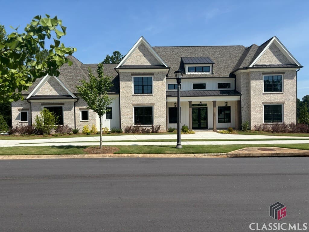 2819 Kestrel Drive - Photo 1