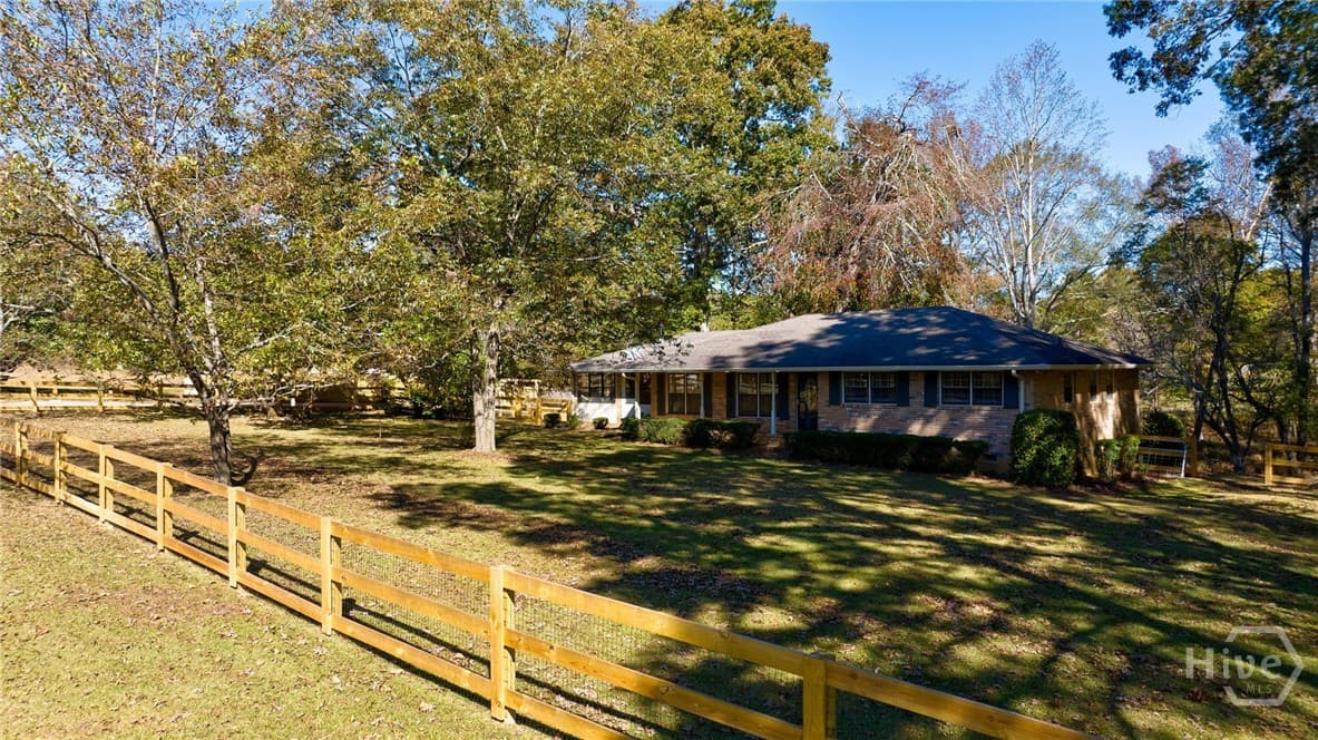 8100 Hog Mountain Road