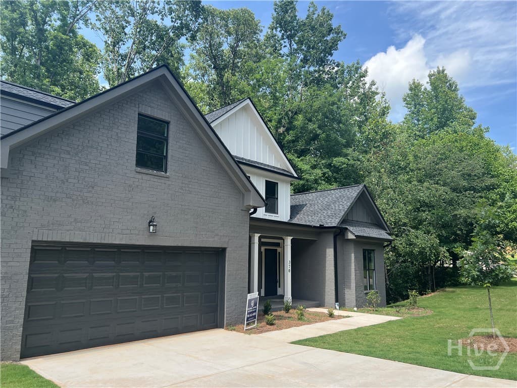 370 Ansley Drive - Photo 1