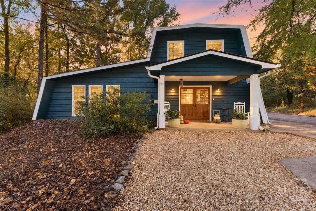 100 Hidden Hills Lane - Photo 1