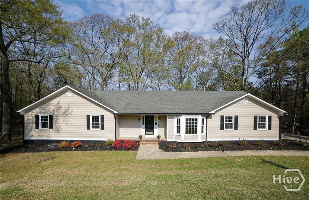 160 Kirkwood Drive - Photo 1
