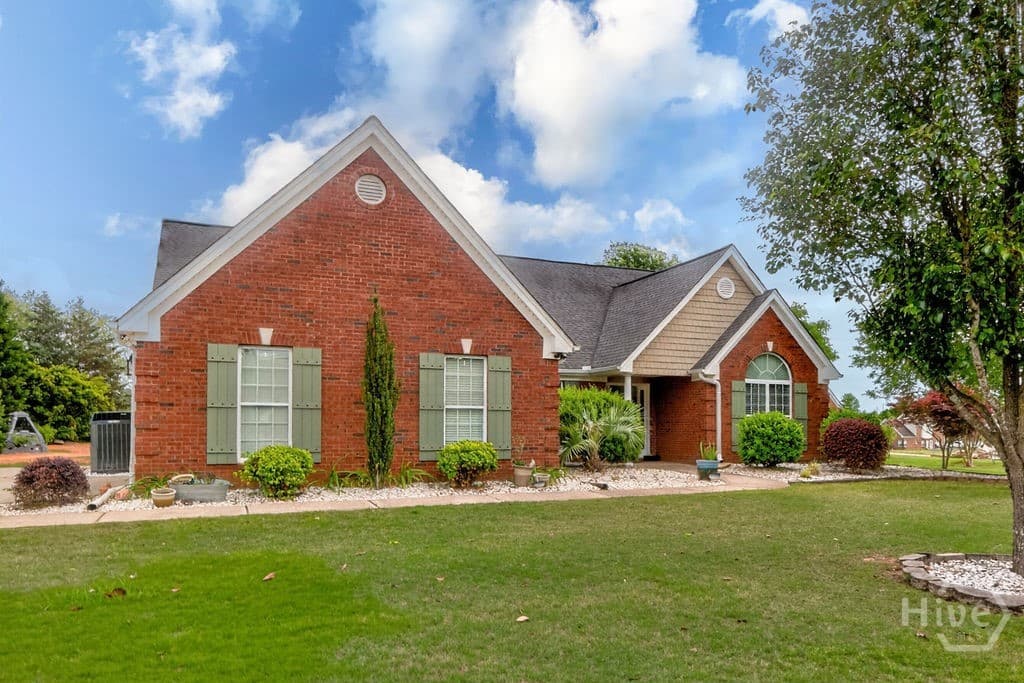 1040 Sapphire Trail - Photo 1