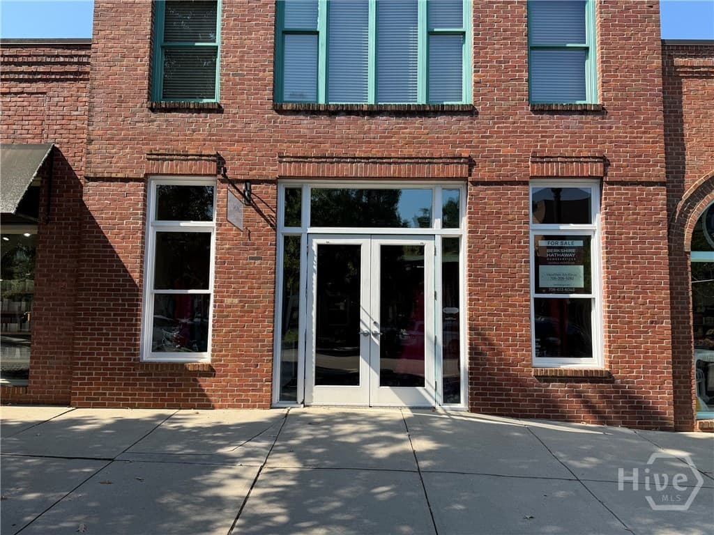 1431 Capital Avenue 107
