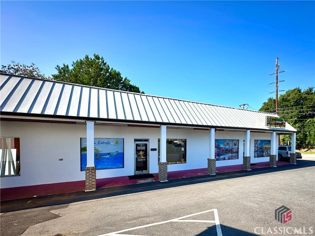 400 Hawthorne Avenue 9
