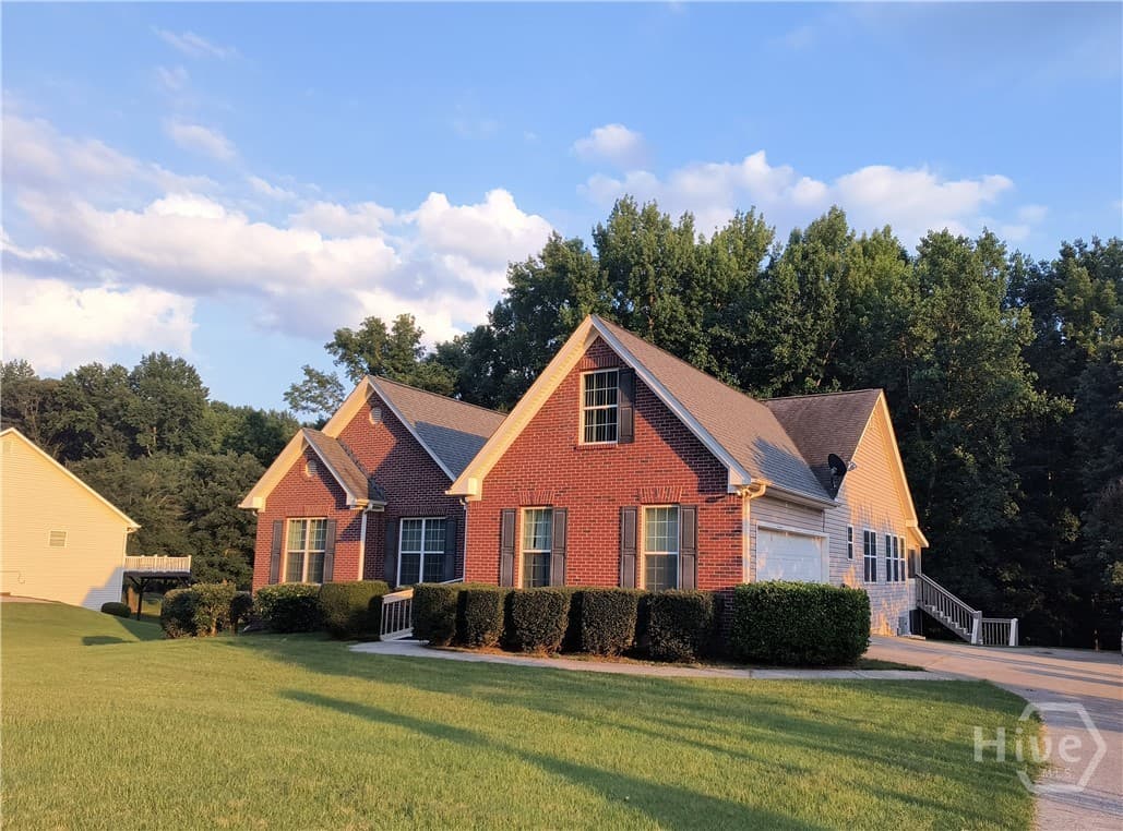 371 Summit Chase Drive
