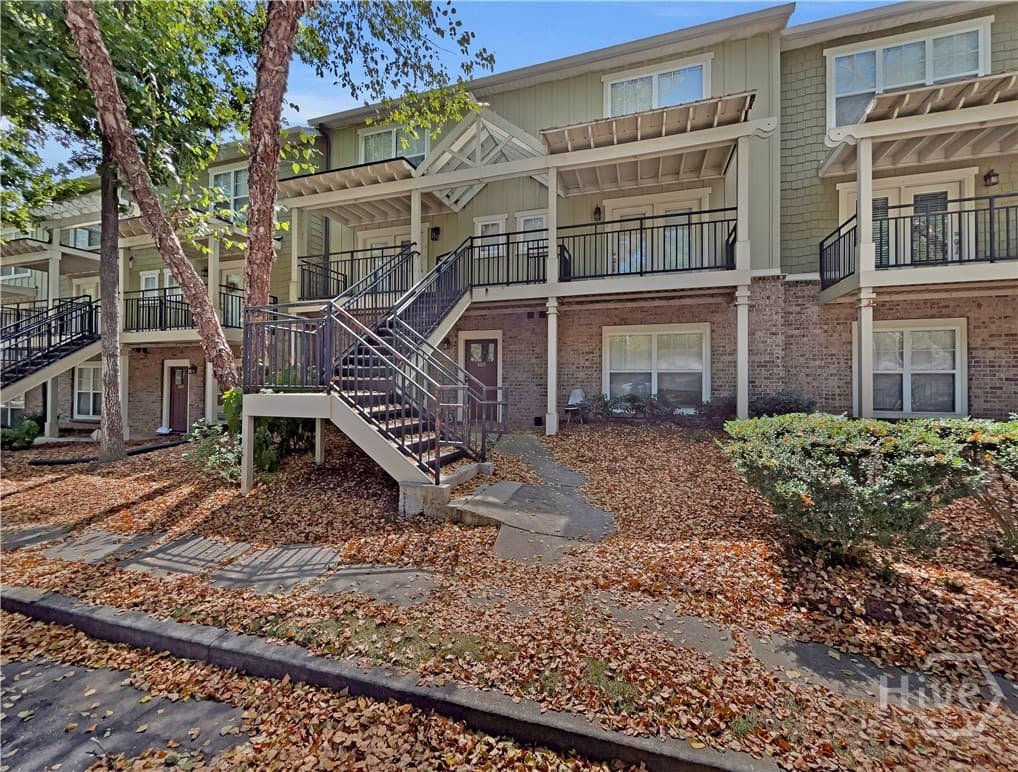 490 Barnett Shoals 817 - Photo 1