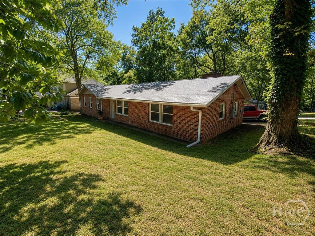 2010 S Milledge Avenue - Photo 1