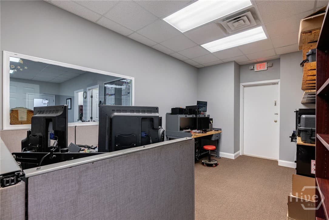 Thumbnail 28