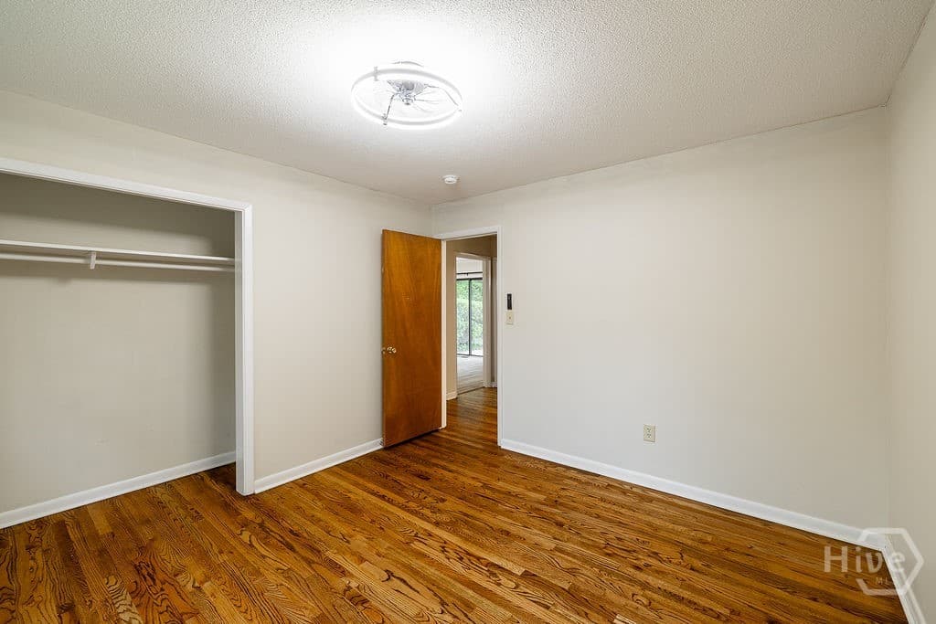 Thumbnail 33