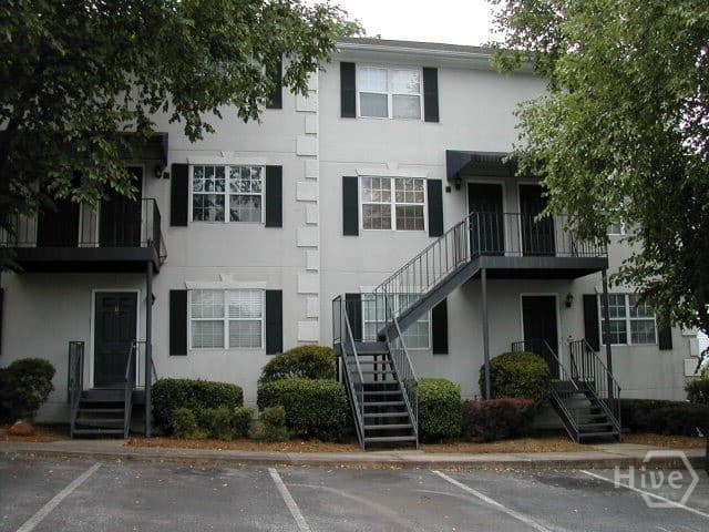 188 Williams Street 16 - Photo 1
