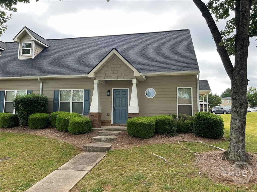 197 Bridgewater Circle - Photo 1