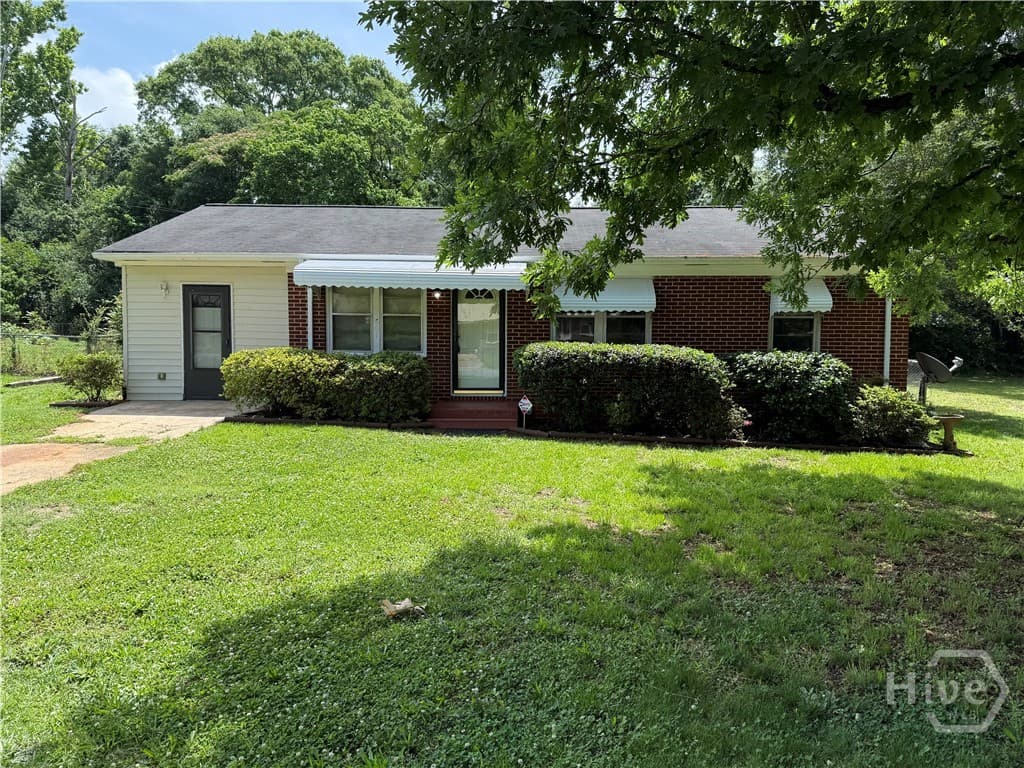 507 Meadow Circle - Photo 1