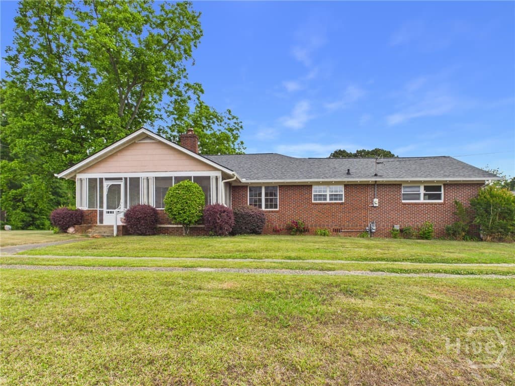 1600 McNutt Creek Road - Photo 1