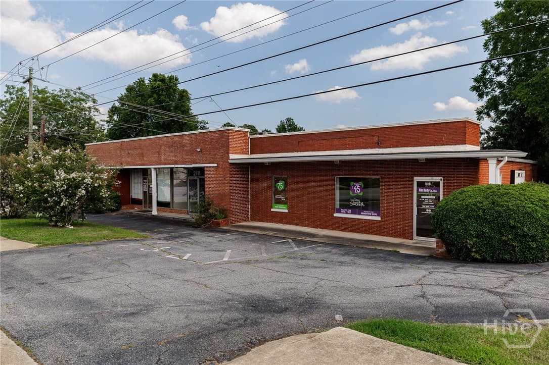 2109 W Broad Street - Photo 1