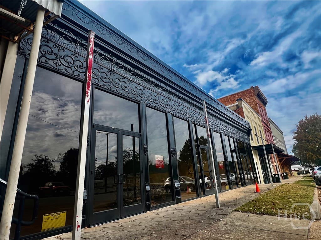 69 East North Avenue - Photo 1