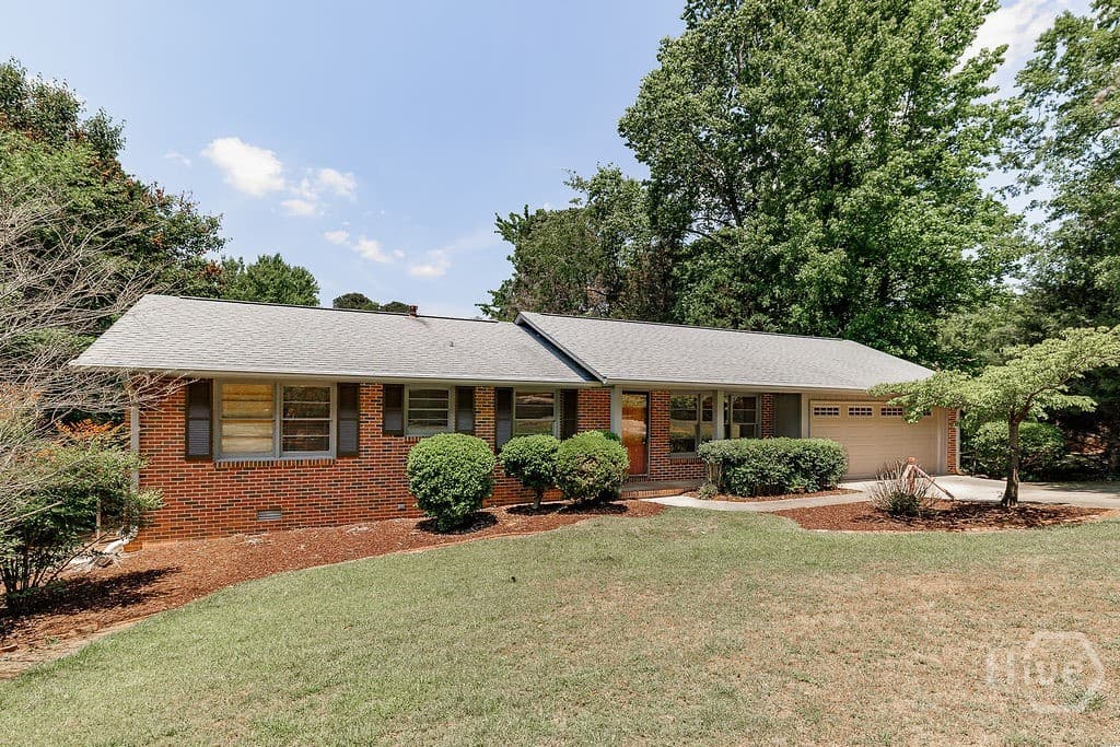 1141 Tuxedo Lane - Photo 1