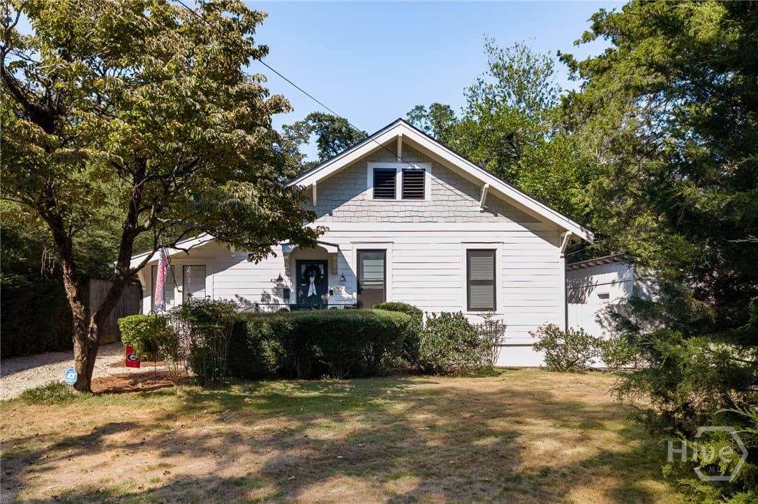 335 Southview Drive - Photo 1