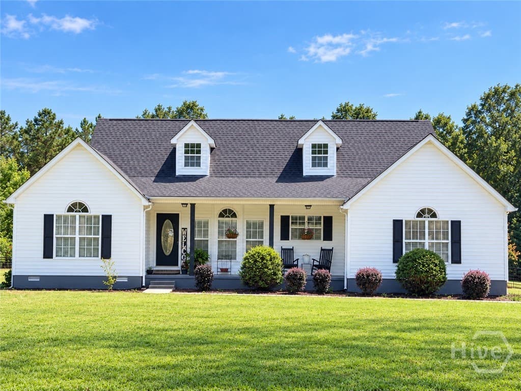 476 Clover Ave - Photo 1