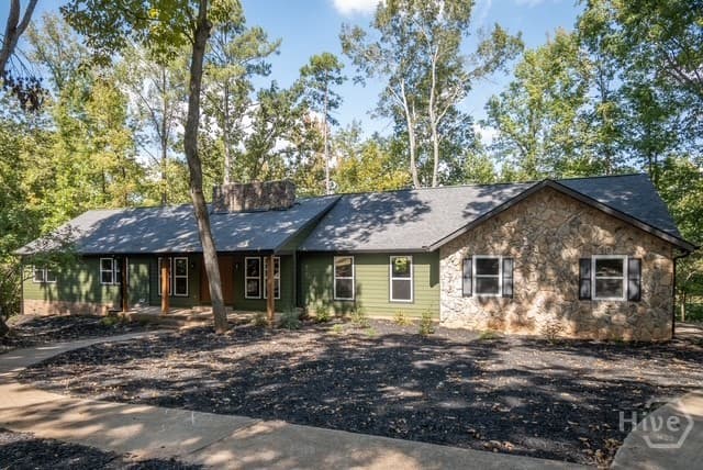160 Lake Forest Drive - Photo 1