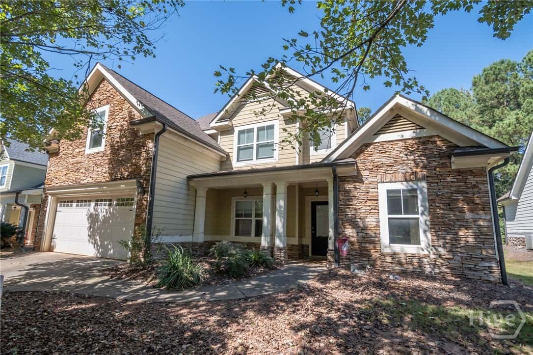 1120 Arlington Place