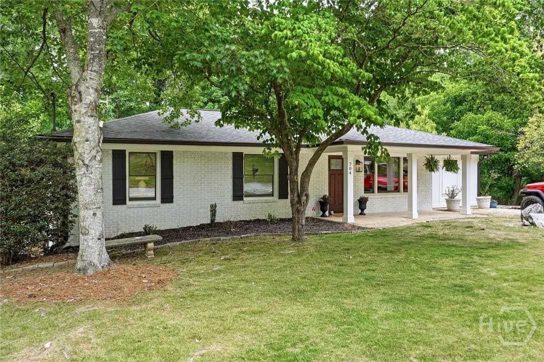 704 Forest Heights Drive - Photo 1