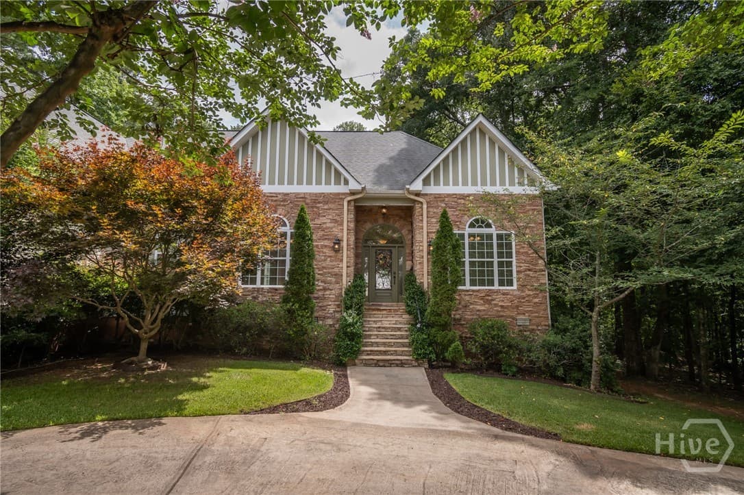 155 Pine Creek Way