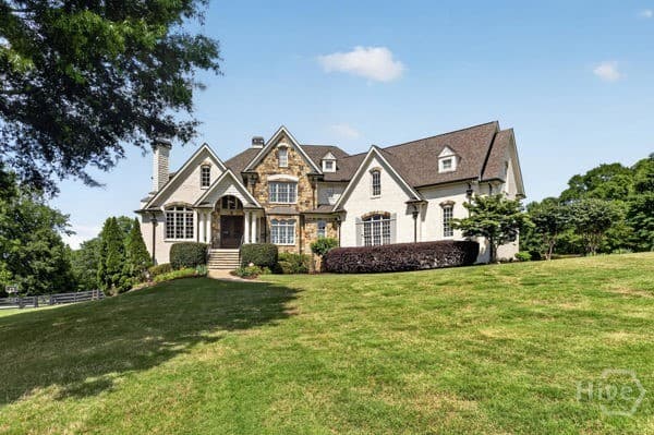 1123 Dee Kennedy Road - Photo 1
