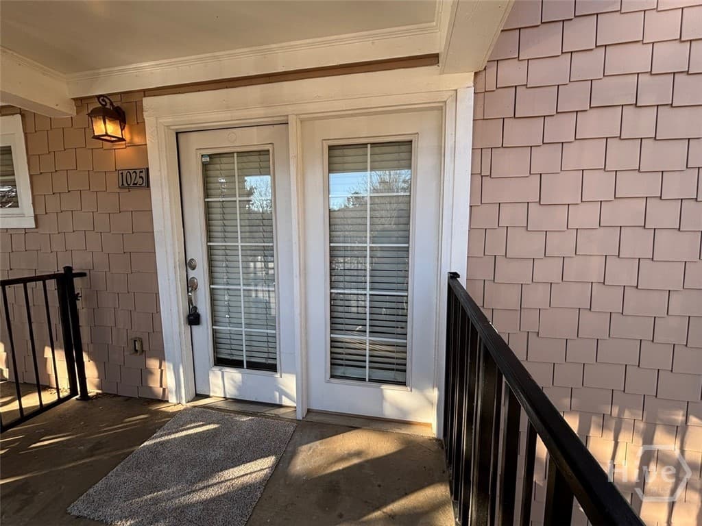 1035 Barnett Shoals Road 1025 - Photo 1