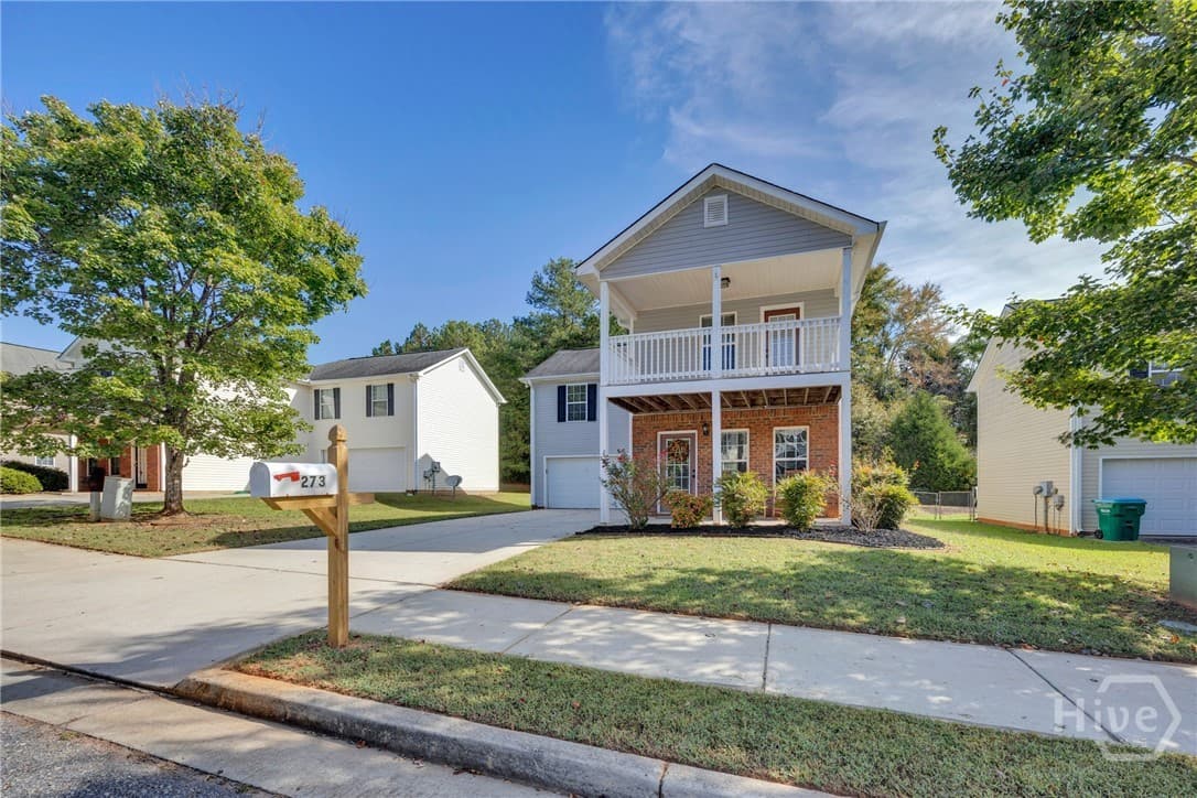 273 Wiltshire Dr - Photo 1