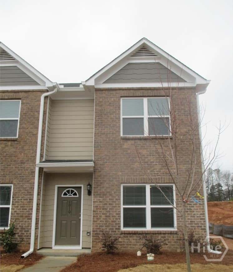 1010 Binghampton Circle