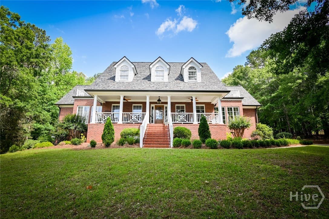 1040 Thornwell Court